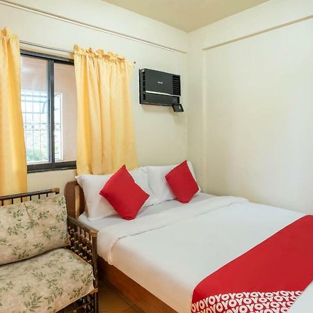 Conrado'S Apartelle Paranaque City Eksteriør billede