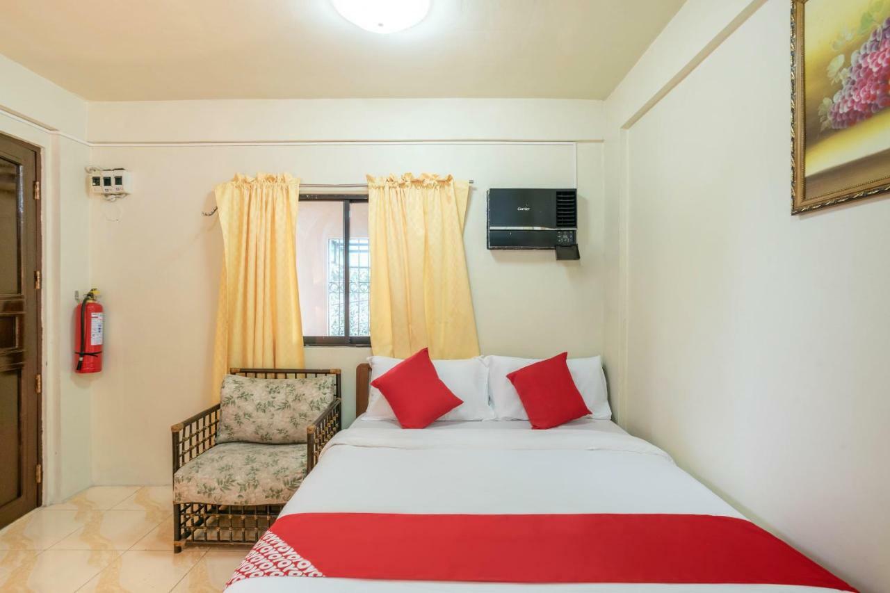 Conrado'S Apartelle Paranaque City Eksteriør billede