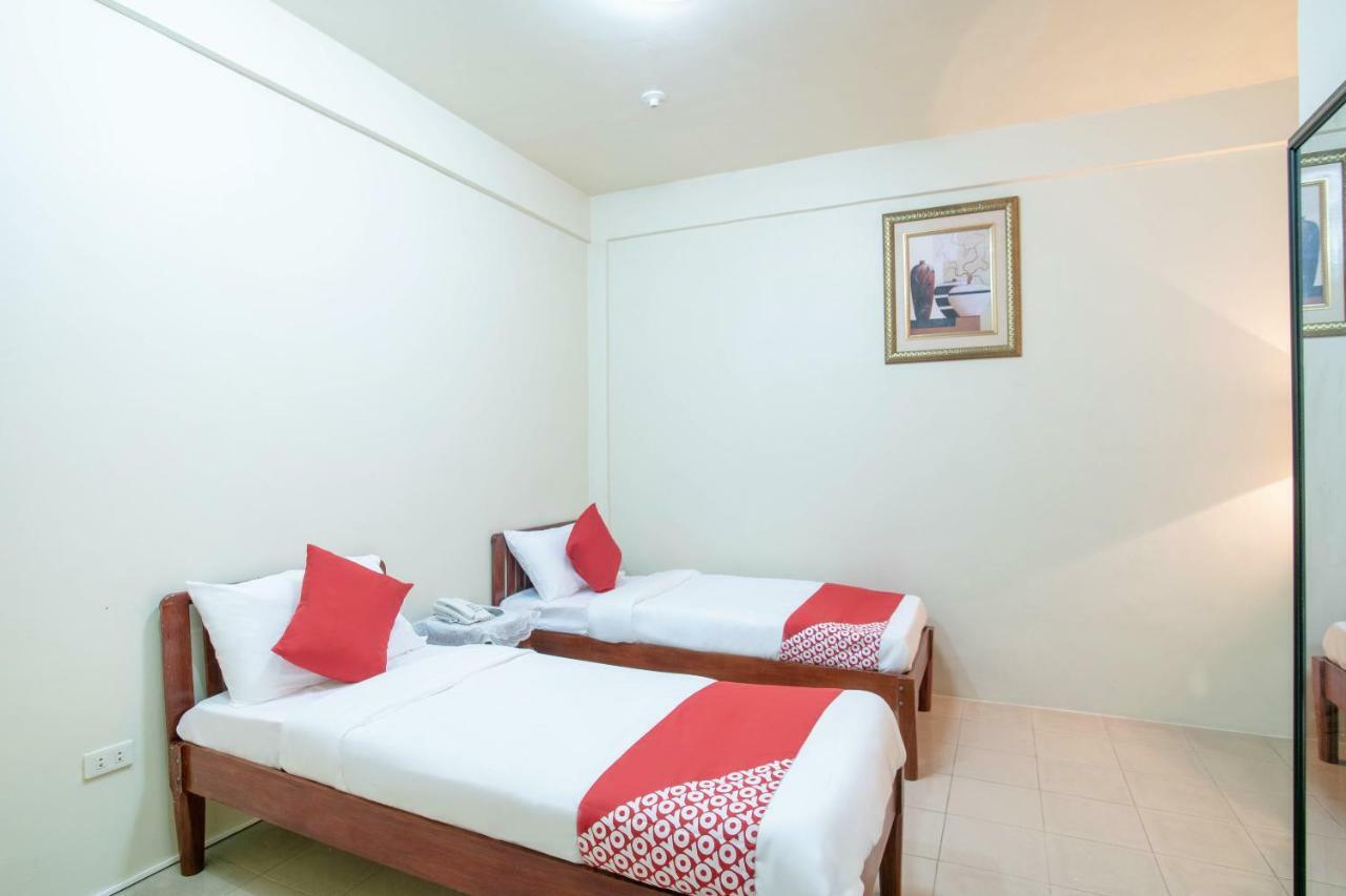 Conrado'S Apartelle Paranaque City Eksteriør billede