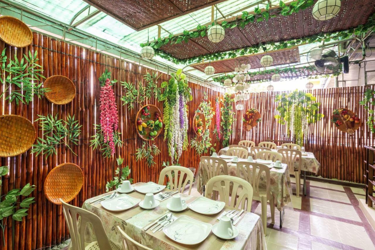 Conrado'S Apartelle Paranaque City Eksteriør billede