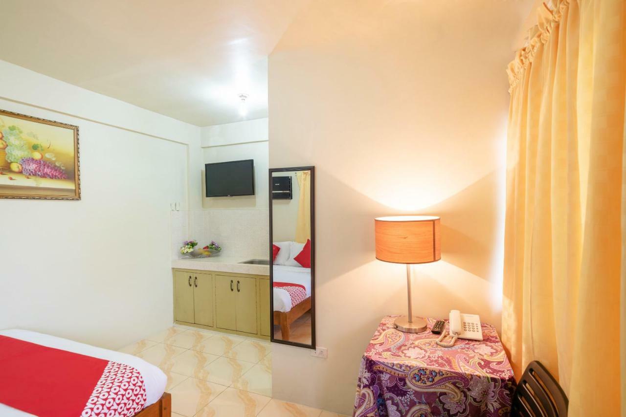 Conrado'S Apartelle Paranaque City Eksteriør billede